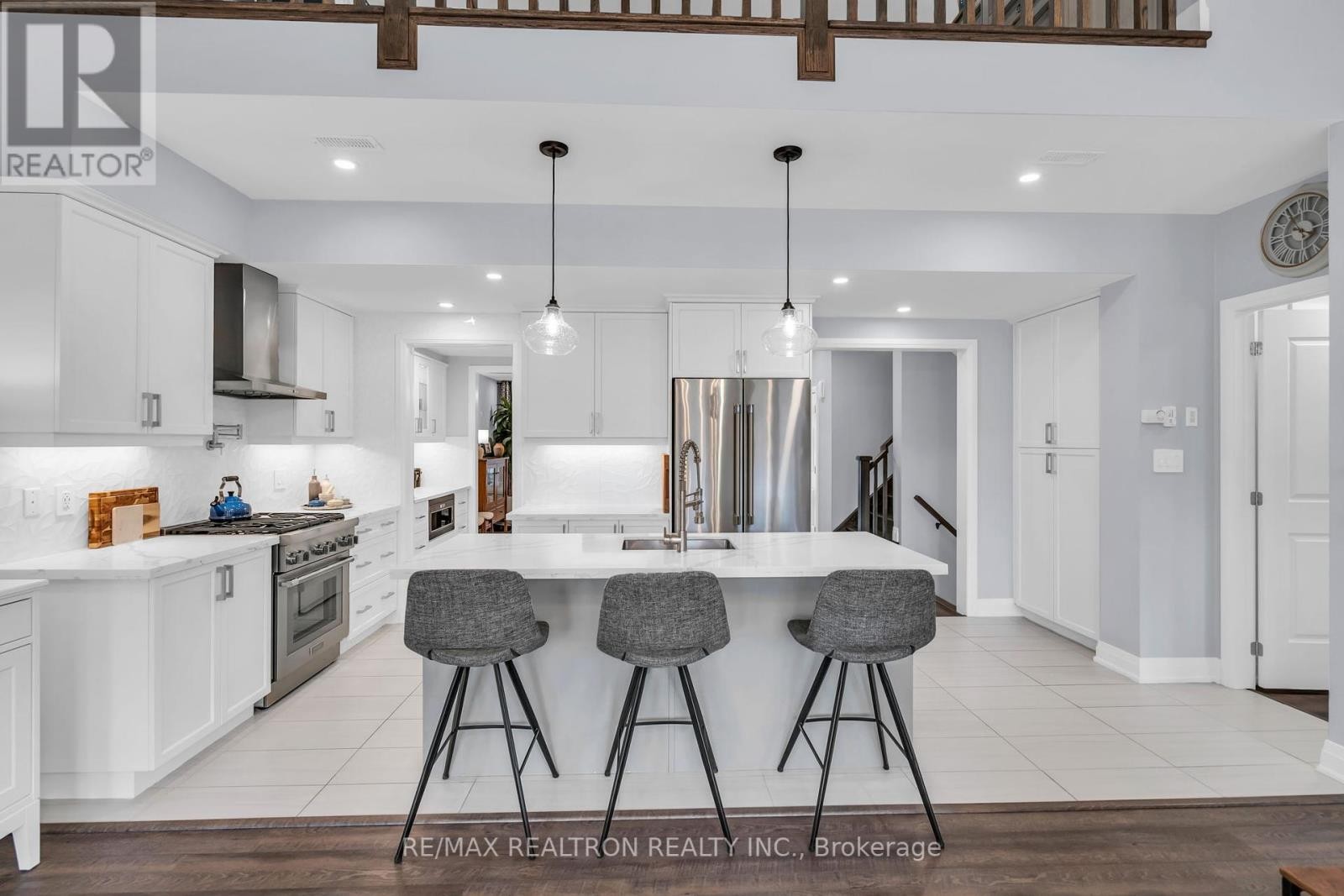 












99 FRANKLIN TRAIL

,
Barrie,




Ontario
L9J0J1

