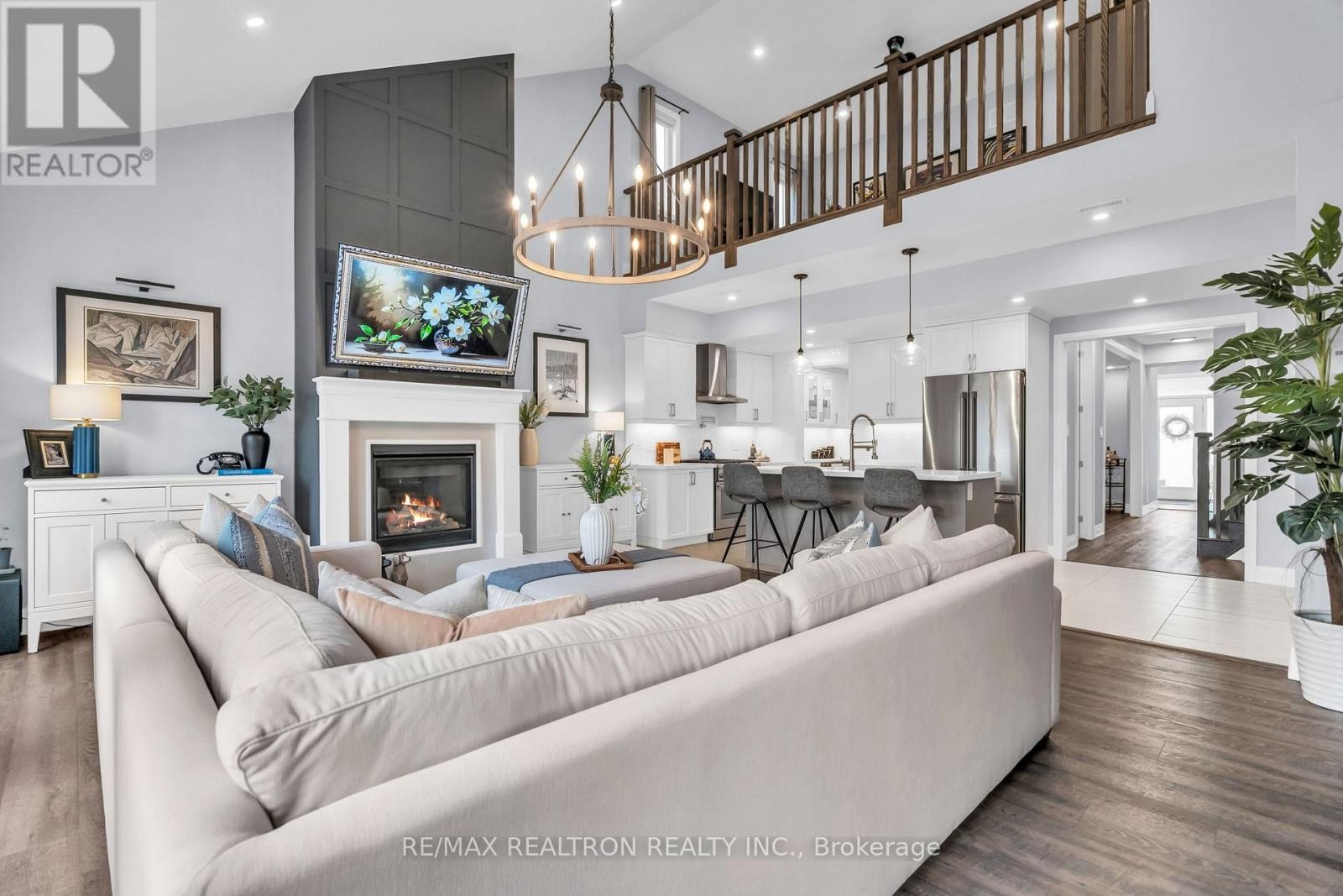 












99 FRANKLIN TRAIL

,
Barrie,




Ontario
L9J0J1

