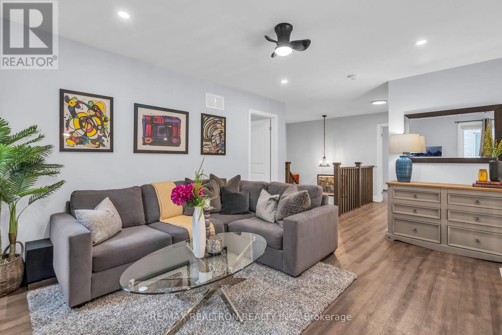 












99 FRANKLIN TRAIL

,
Barrie,




Ontario
L9J0J1

