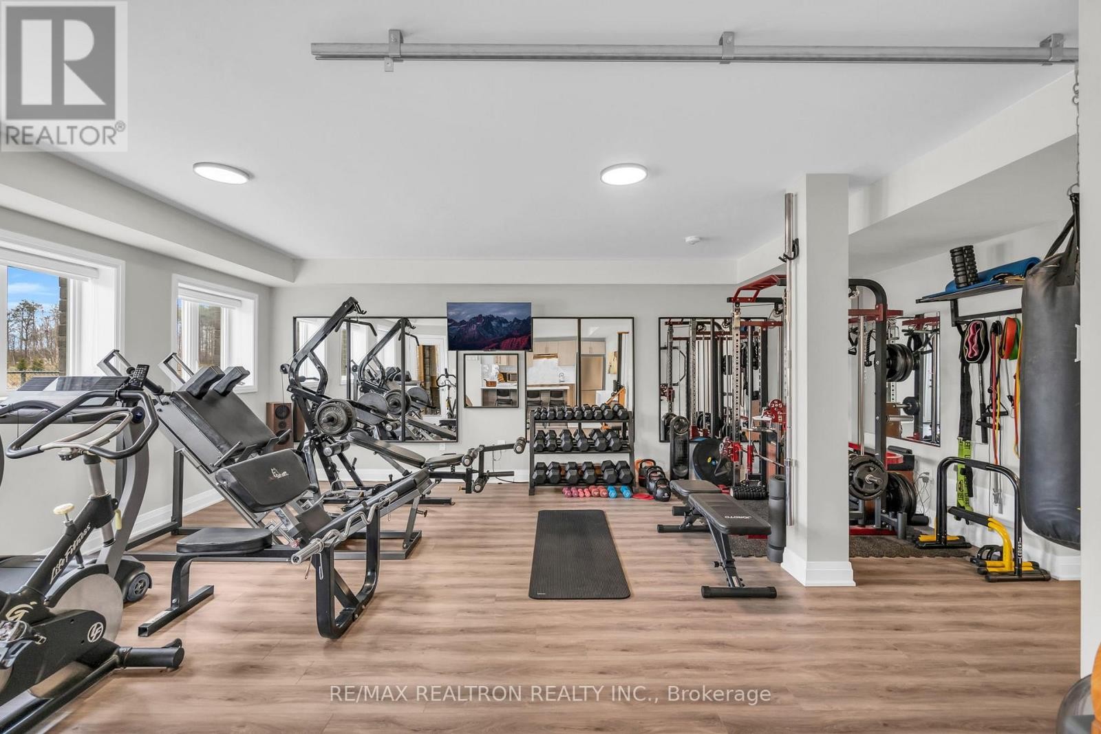 












99 FRANKLIN TRAIL

,
Barrie,




Ontario
L9J0J1

