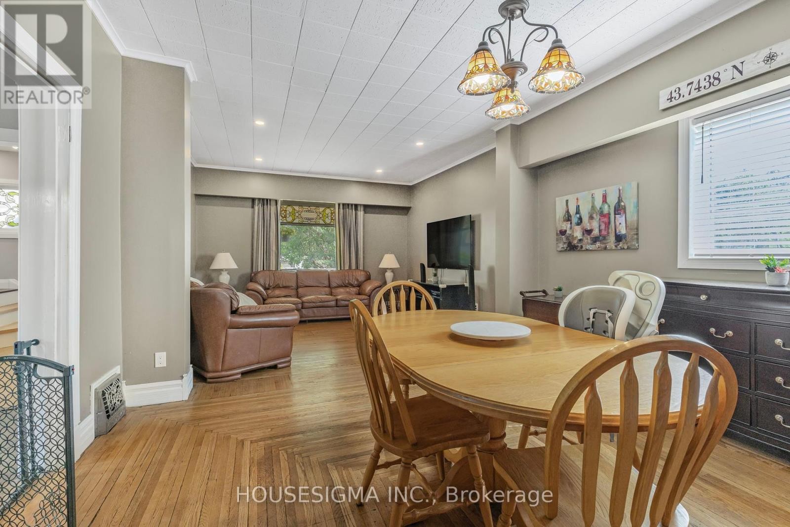 












452 HANNAH STREET

,
Midland,




Ontario
L4R2G7

