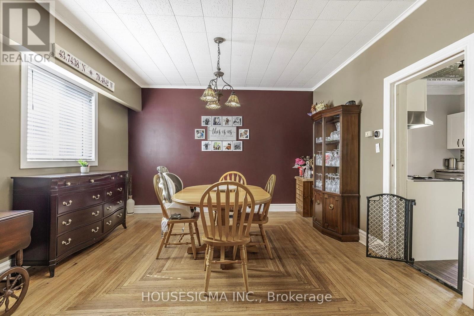 












452 HANNAH STREET

,
Midland,




Ontario
L4R2G7

