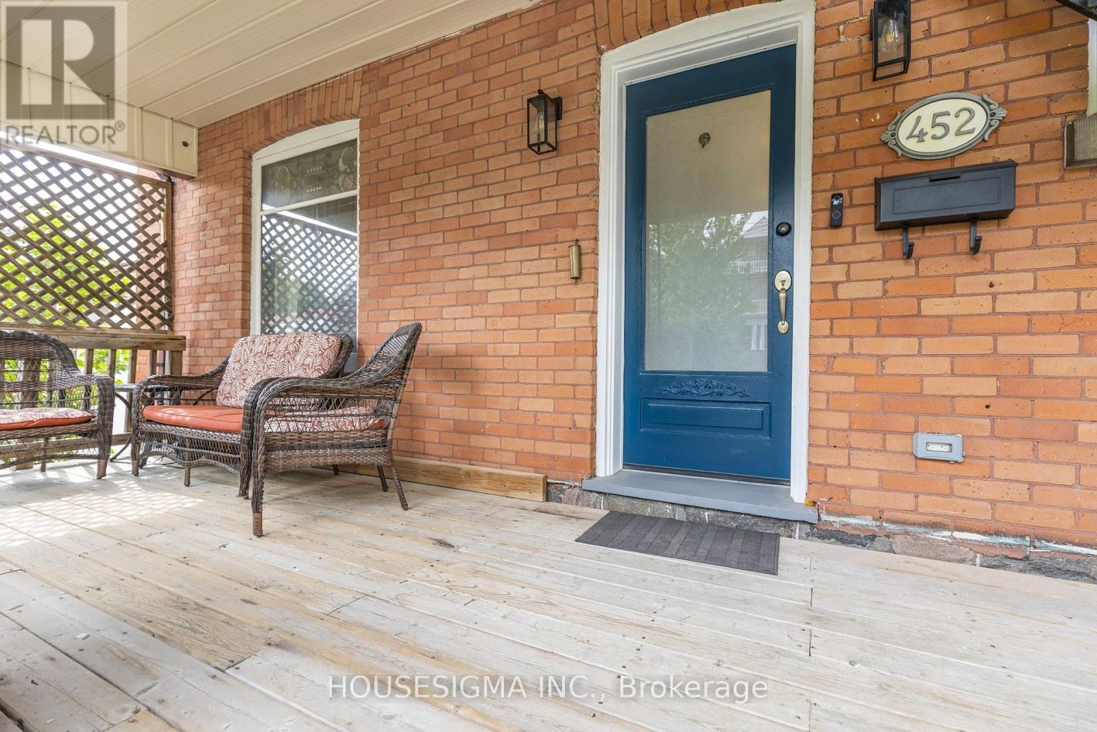 












452 HANNAH STREET

,
Midland,




Ontario
L4R2G7

