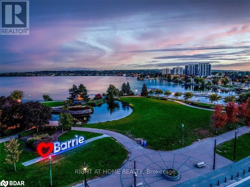 












5 - 17 CHELTENHAM ROAD

,
Barrie (Georgian Drive),




Ontario
L4M0E7

