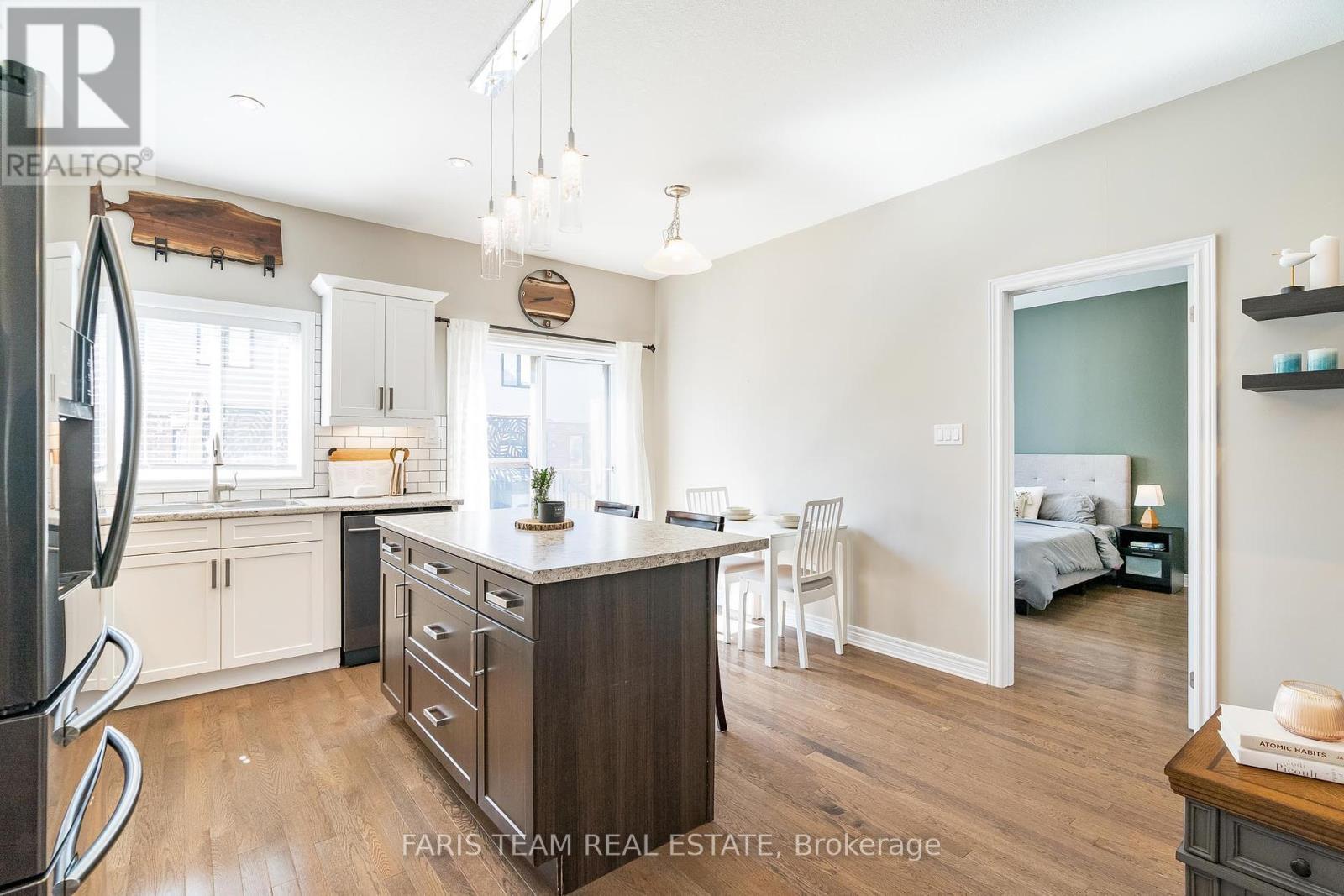 












1045 COOK DRIVE

,
Midland,




Ontario
L4R0E4


