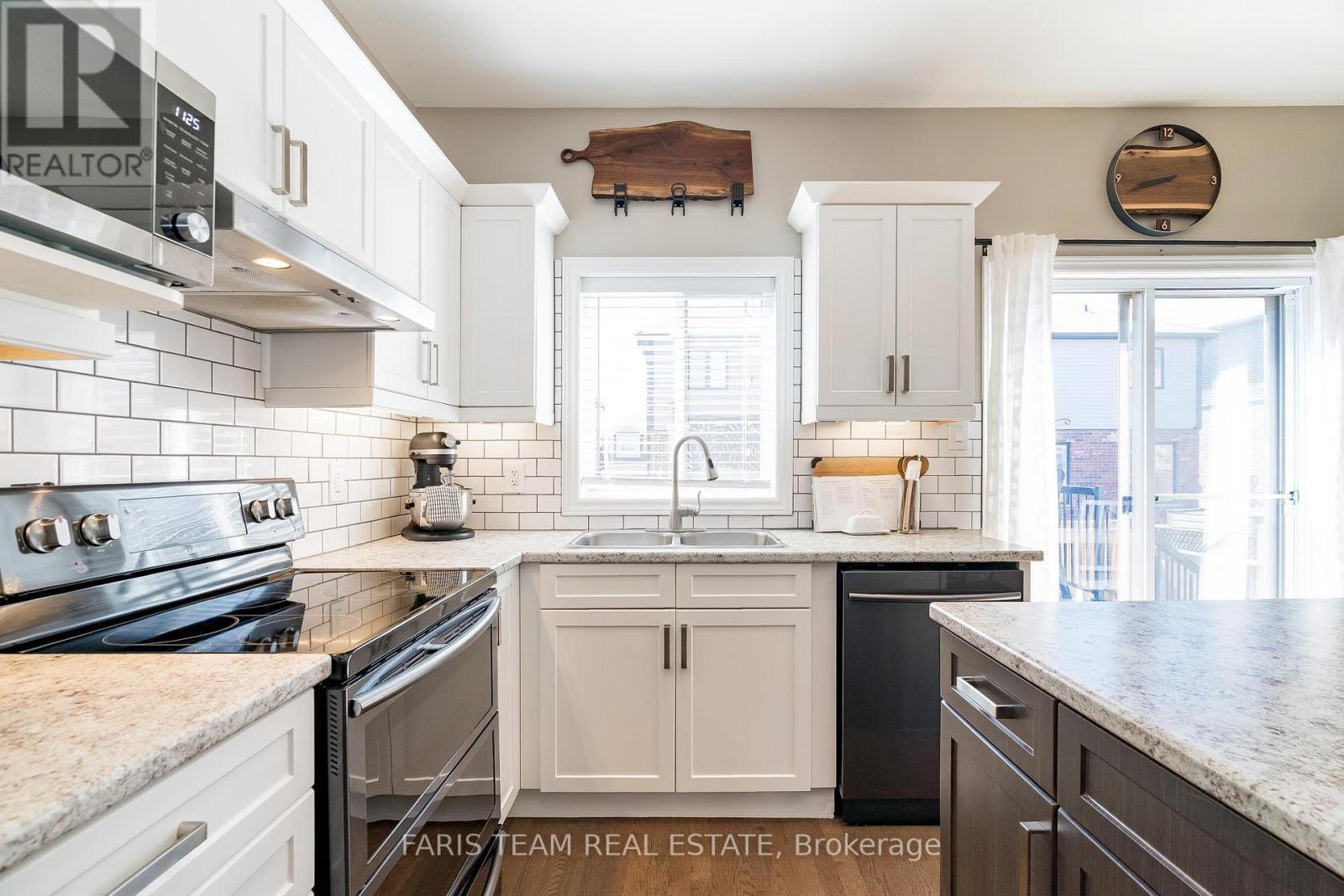 












1045 COOK DRIVE

,
Midland,




Ontario
L4R0E4

