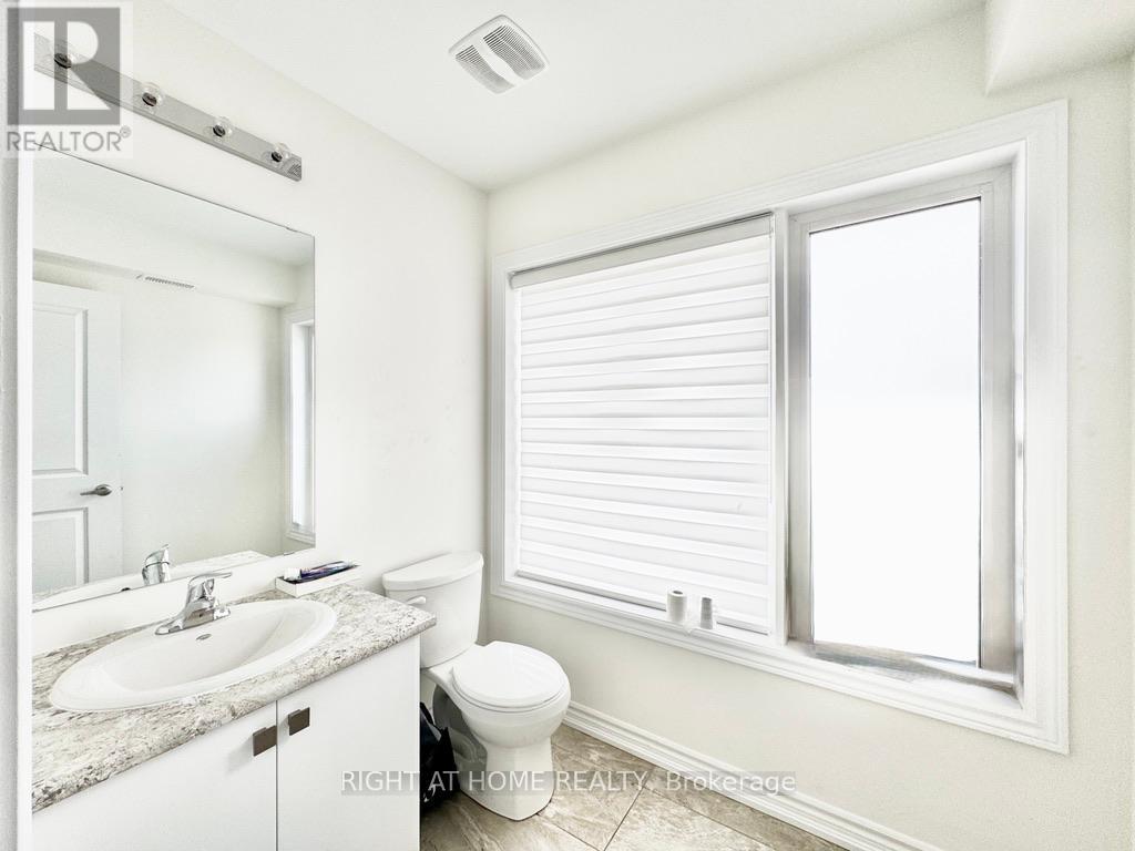 












1 (UPPER) - 12 BANNISTER ROAD

,
Barrie,




Ontario
L9J0L4

