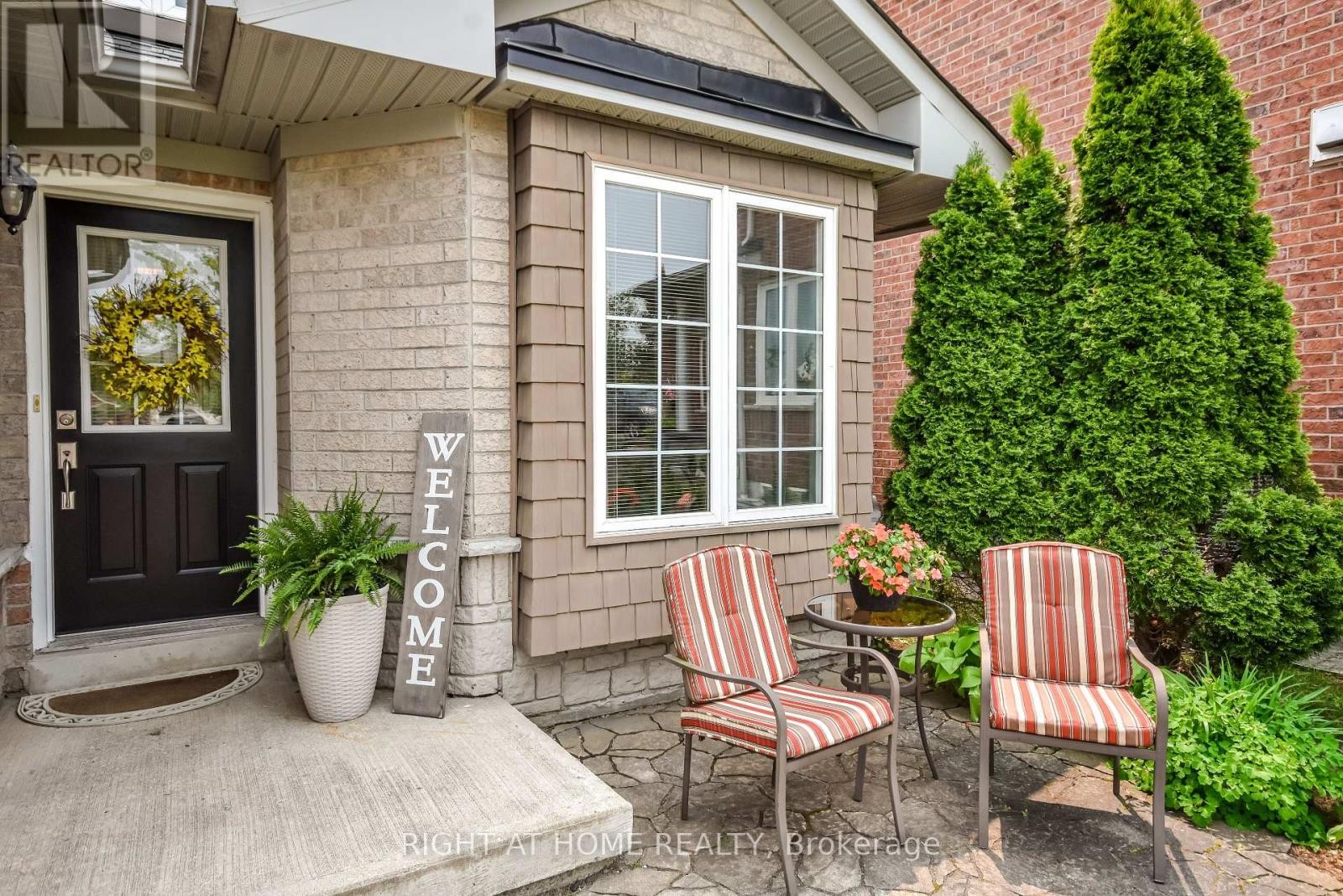












13 COUPLES COURT

,
Barrie (East Bayfield),




Ontario
L4M6V5

