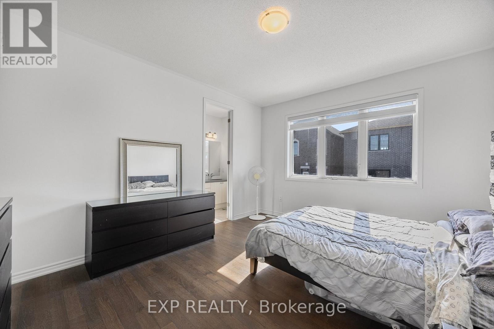 












53 MCBRIDE TRAIL

,
Barrie,




Ontario
L9J0P9

