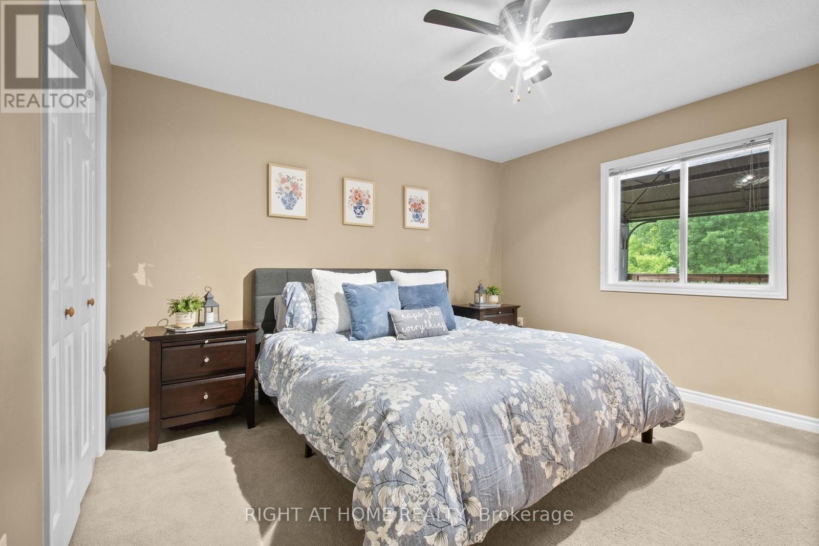 












18 EDGEWOOD CRESCENT

,
Clearview (New Lowell),




Ontario
L0M1N0

