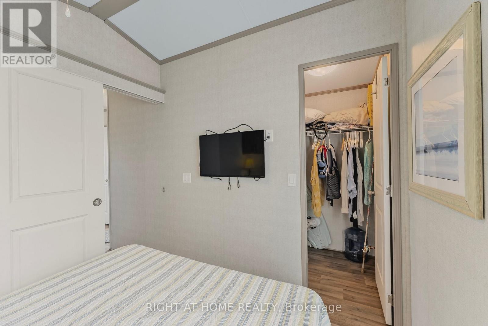 












26 - 3500 LAUDERDALE PT CRESCENT

,
Severn,




Ontario
P0E1N0

