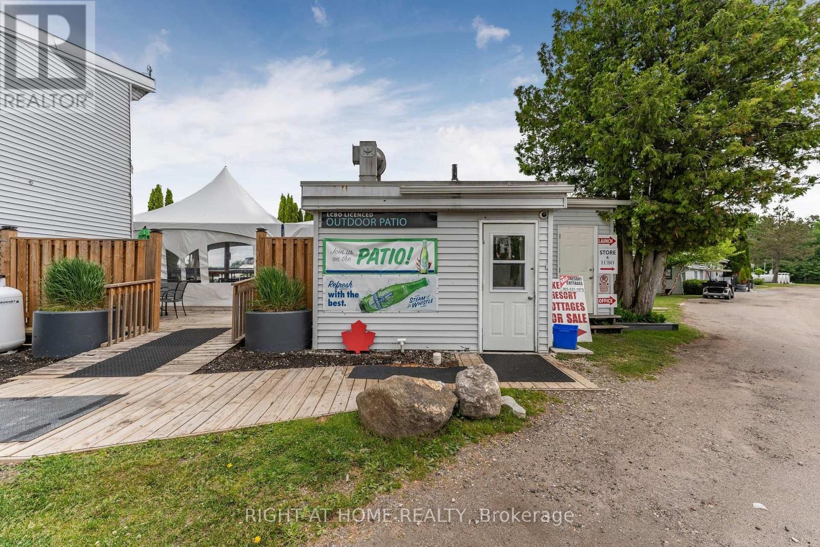 












26 - 3500 LAUDERDALE PT CRESCENT

,
Severn,




Ontario
P0E1N0

