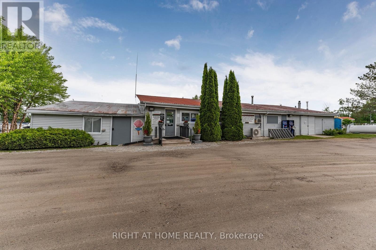 












26 - 3500 LAUDERDALE PT CRESCENT

,
Severn,




Ontario
P0E1N0

