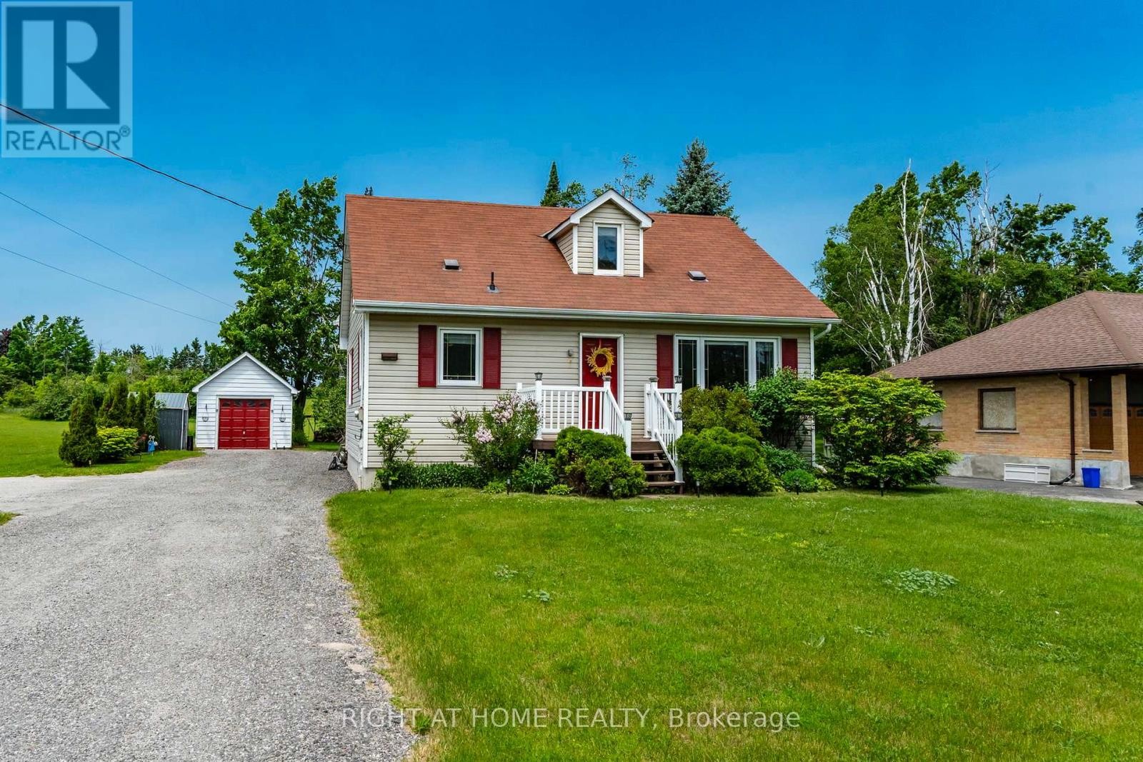 












2290 HIGHWAY 11 SOUTH HIGHWAY

,
Oro-Medonte (Guthrie),




Ontario
L0L2L0


