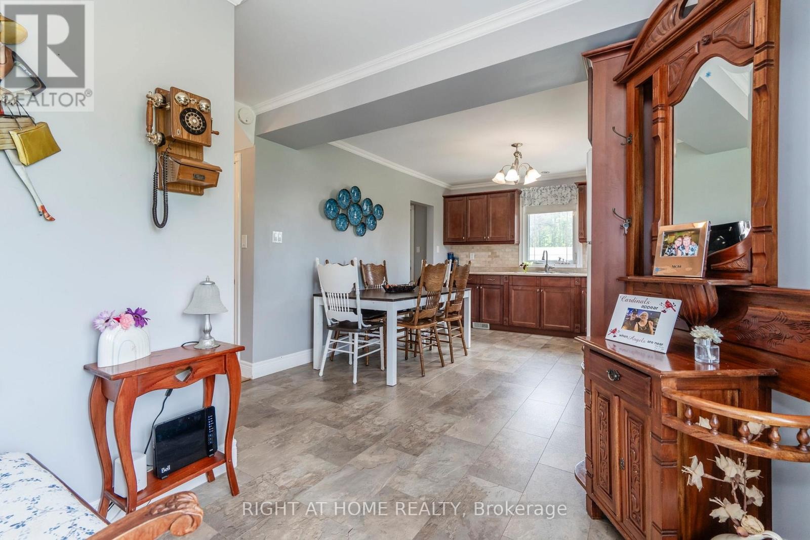 












2290 HIGHWAY 11 SOUTH HIGHWAY

,
Oro-Medonte (Guthrie),




Ontario
L0L2L0

