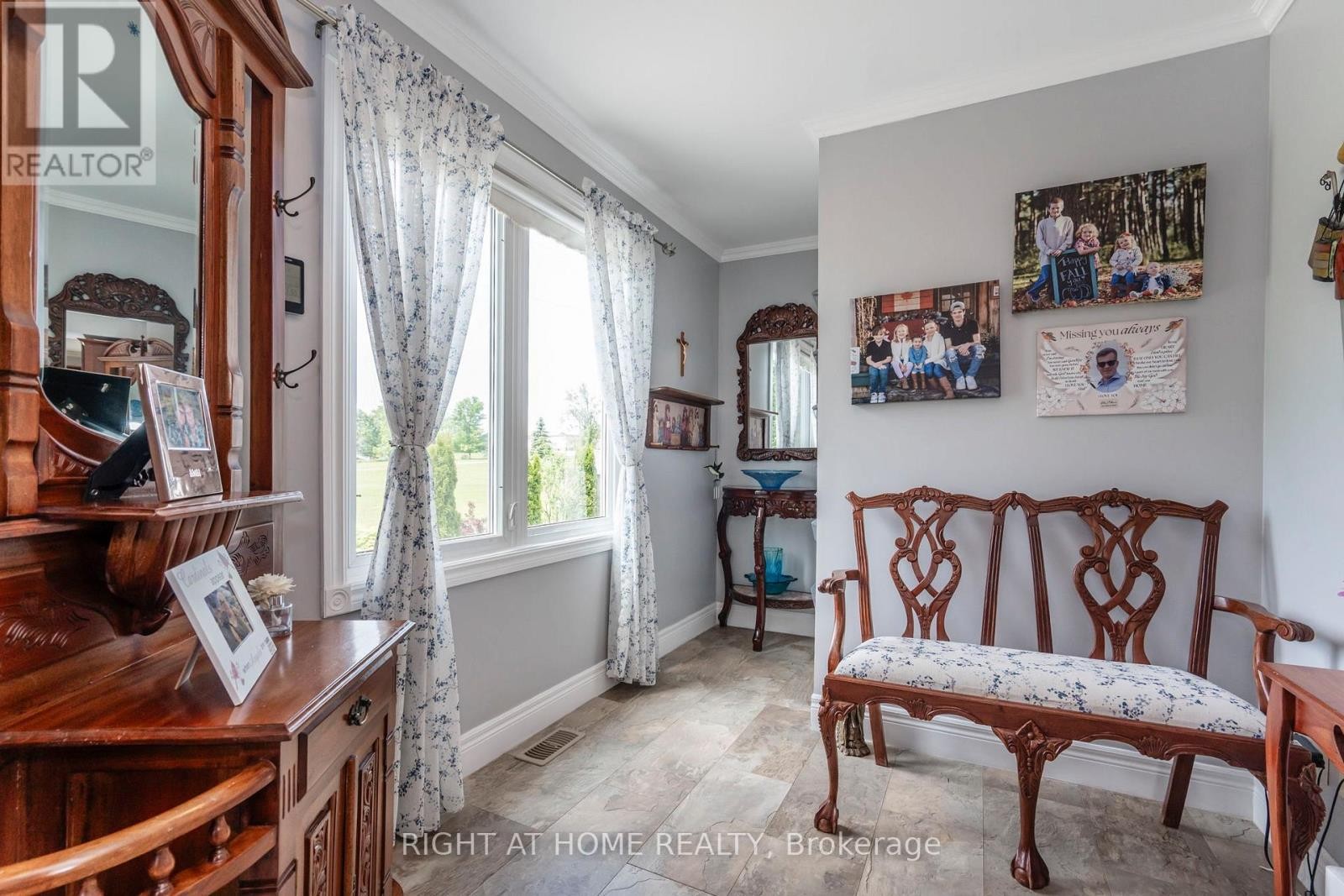 












2290 HIGHWAY 11 SOUTH HIGHWAY

,
Oro-Medonte (Guthrie),




Ontario
L0L2L0

