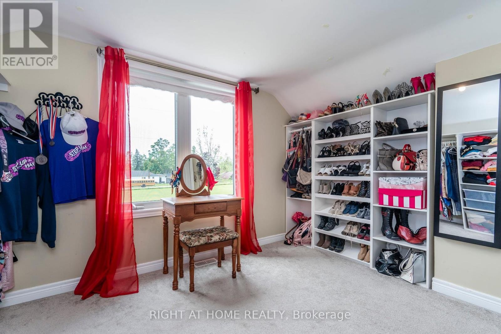 












2290 HIGHWAY 11 SOUTH HIGHWAY

,
Oro-Medonte (Guthrie),




Ontario
L0L2L0


