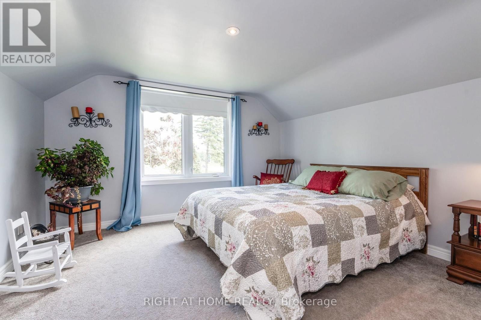












2290 HIGHWAY 11 SOUTH HIGHWAY

,
Oro-Medonte (Guthrie),




Ontario
L0L2L0

