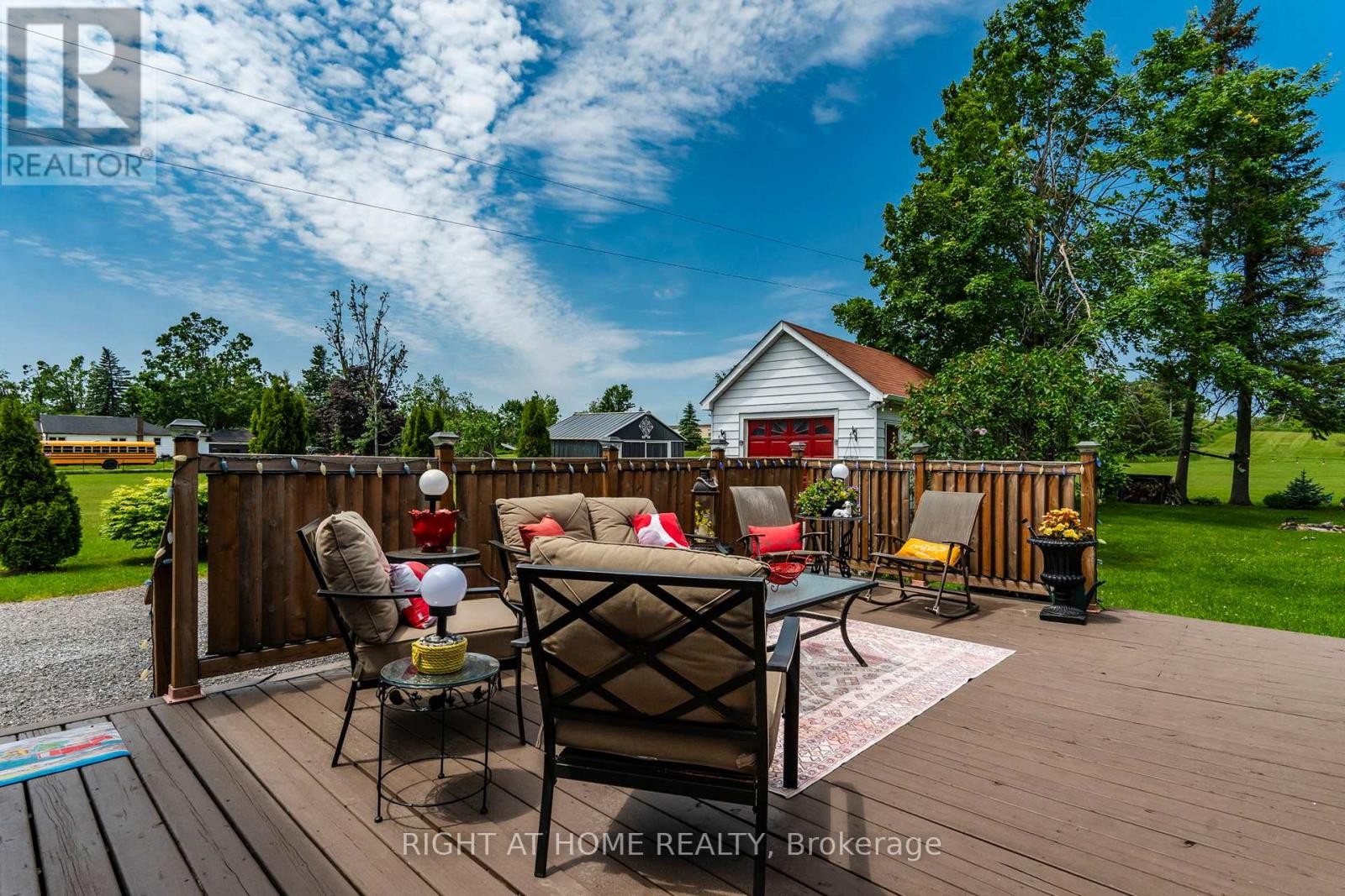 












2290 HIGHWAY 11 SOUTH HIGHWAY

,
Oro-Medonte (Guthrie),




Ontario
L0L2L0

