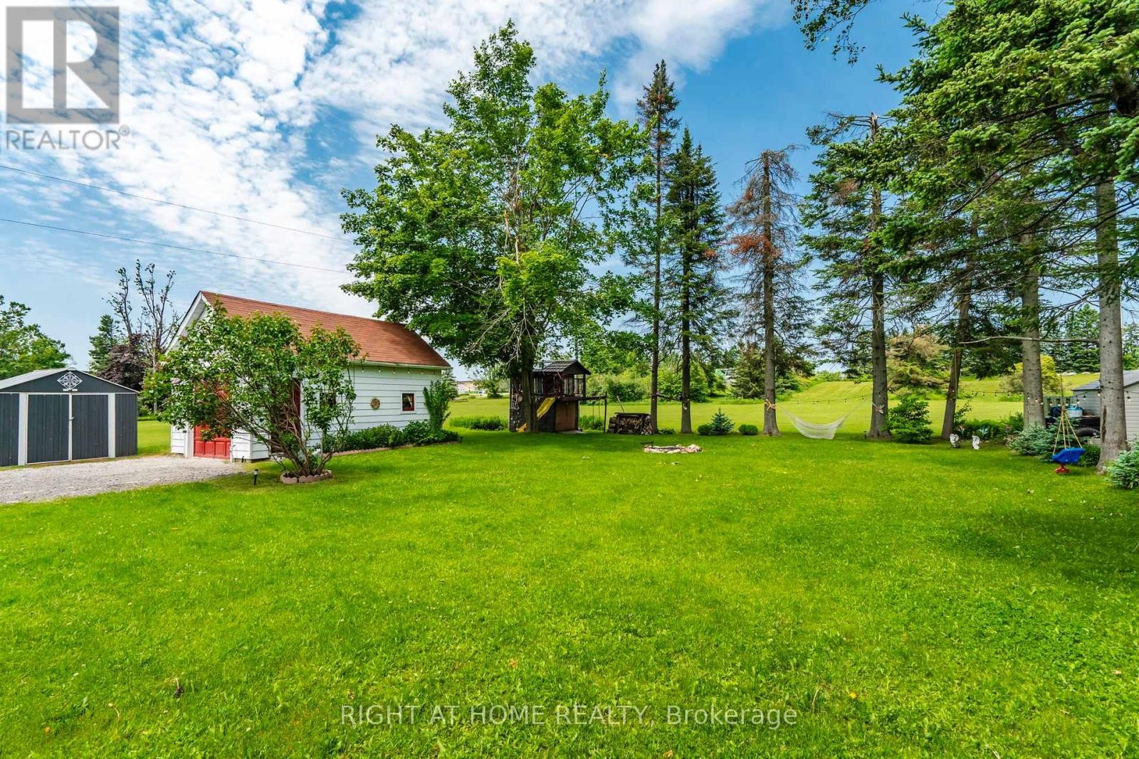 












2290 HIGHWAY 11 SOUTH HIGHWAY

,
Oro-Medonte (Guthrie),




Ontario
L0L2L0

