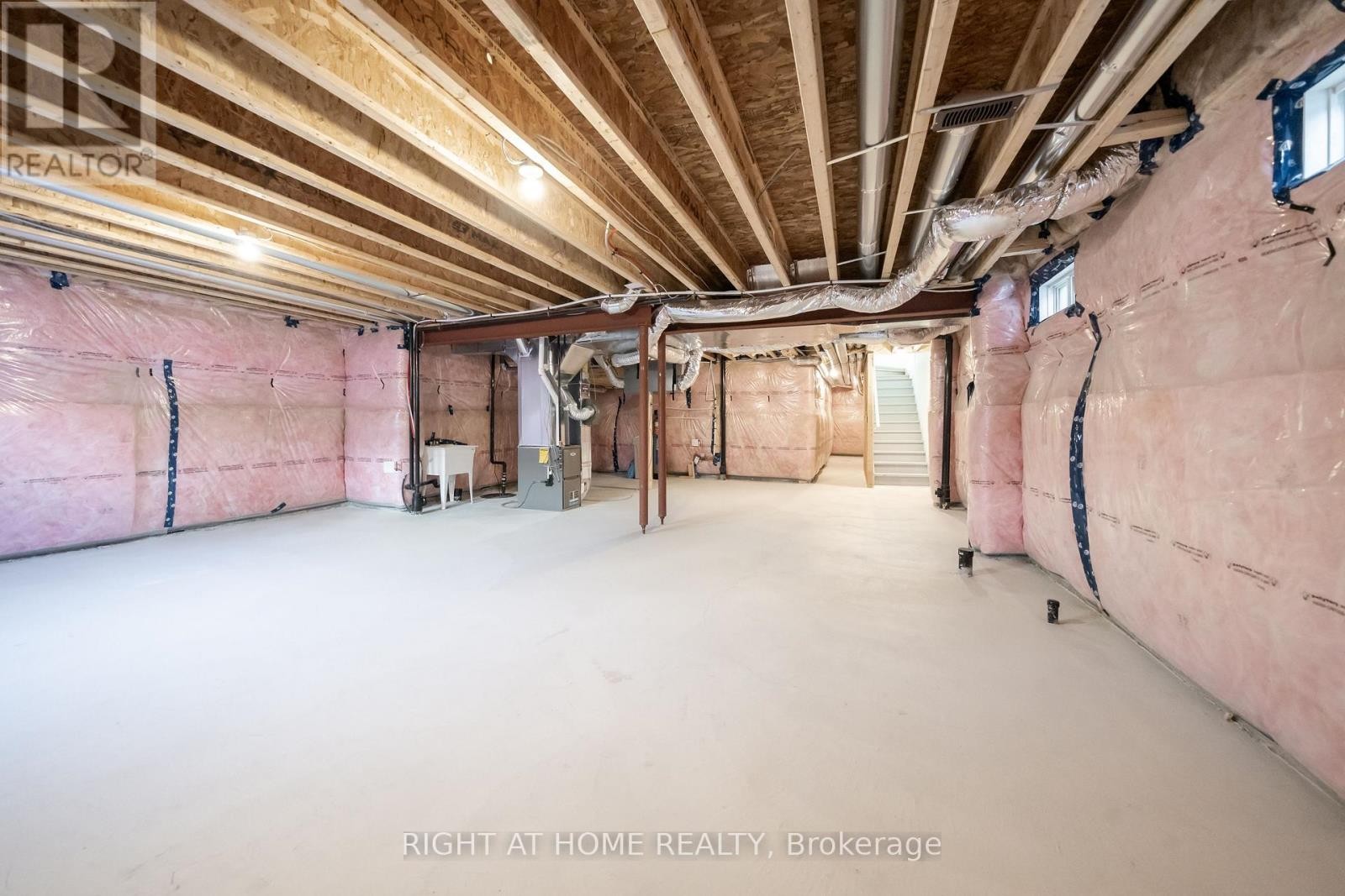 












26 WEST OAK TRAIL

,
Barrie,







Ontario
L9S2Z4

