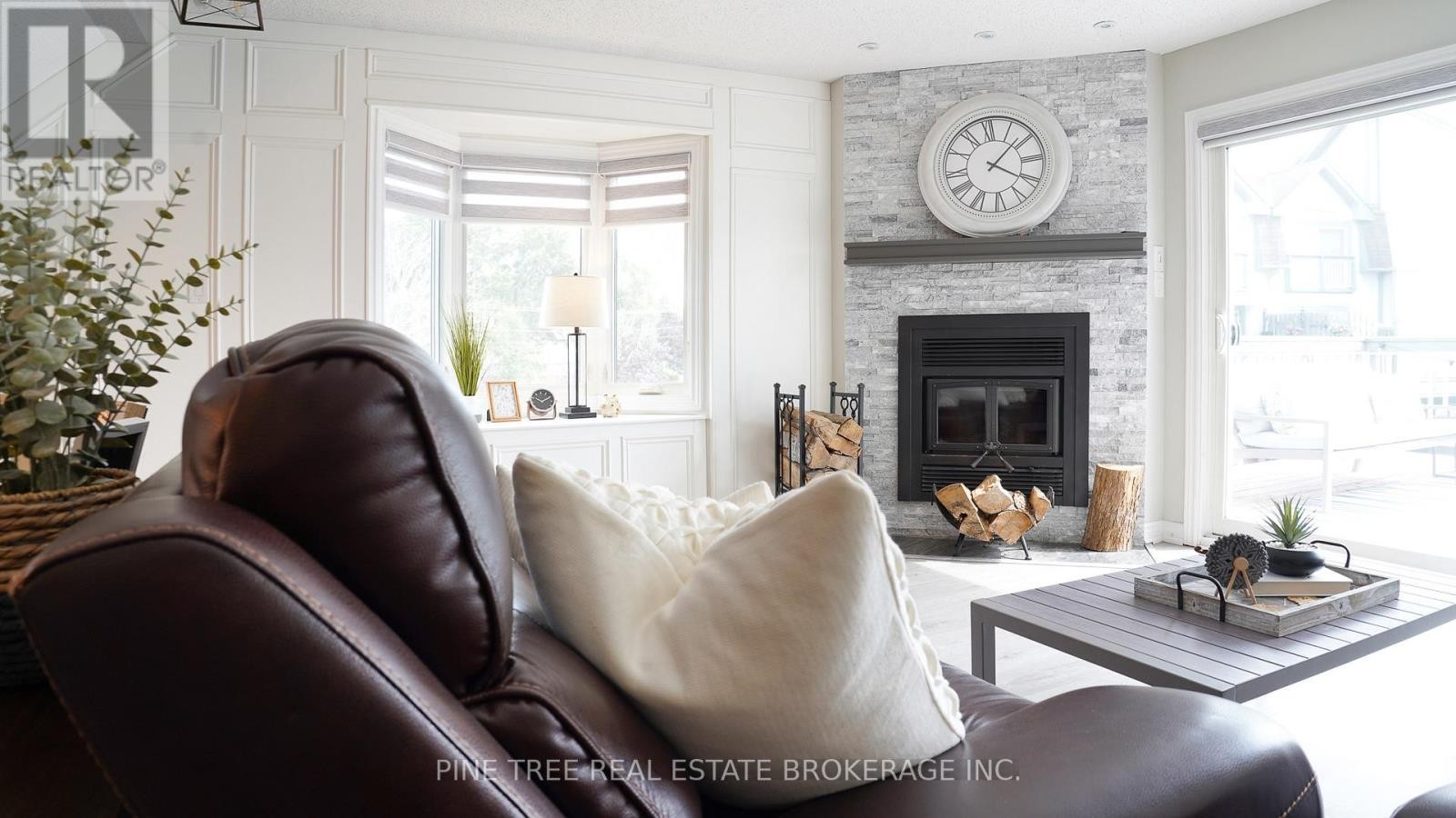 












11 - 30 LAGUNA PARKWAY

,
Ramara (Brechin),




Ontario
L0K1B0

