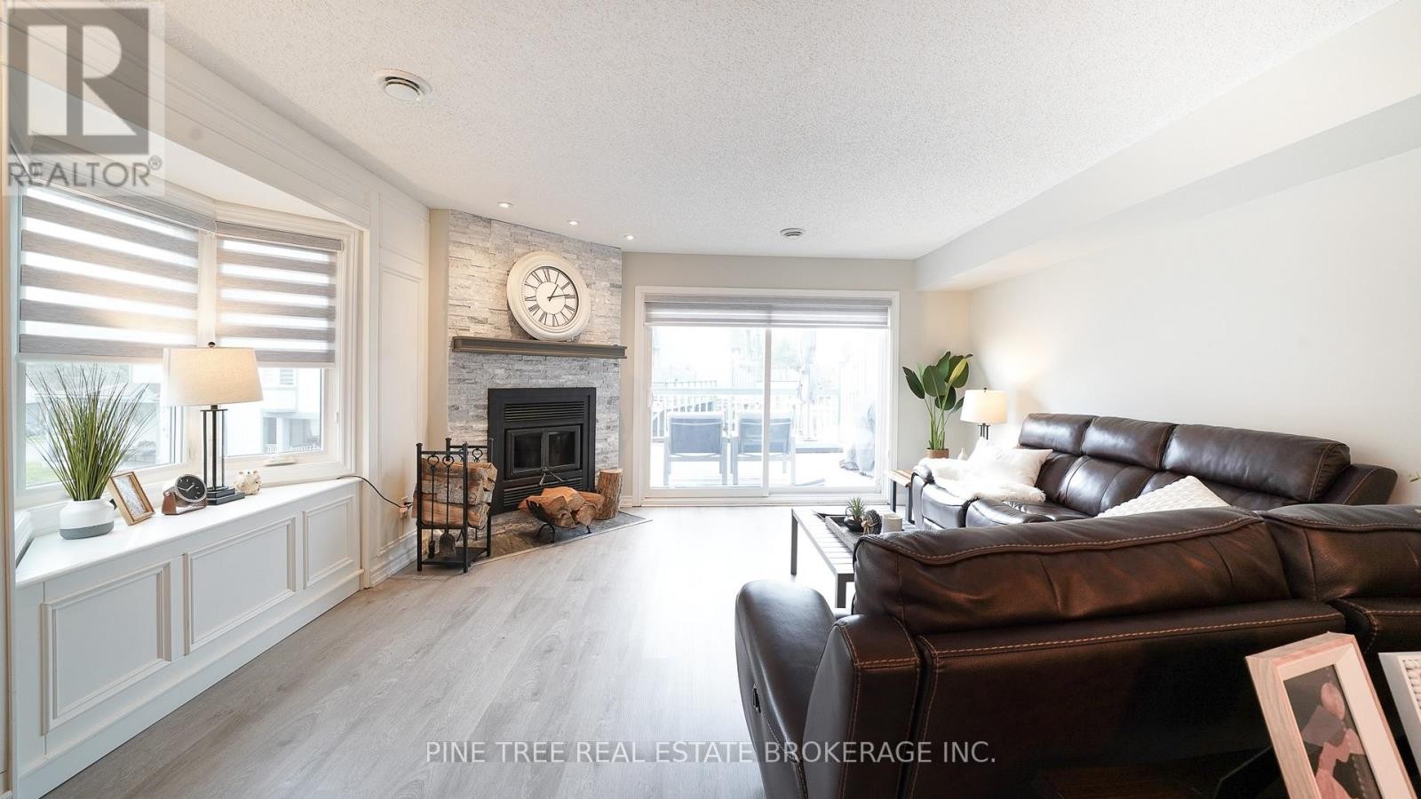 












11 - 30 LAGUNA PARKWAY

,
Ramara (Brechin),




Ontario
L0K1B0

