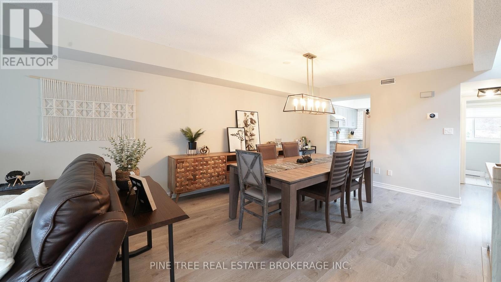 












11 - 30 LAGUNA PARKWAY

,
Ramara (Brechin),




Ontario
L0K1B0


