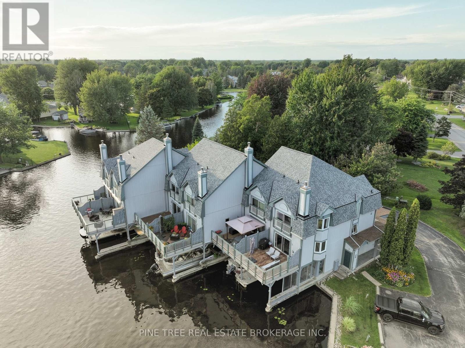 












11 - 30 LAGUNA PARKWAY

,
Ramara (Brechin),




Ontario
L0K1B0

