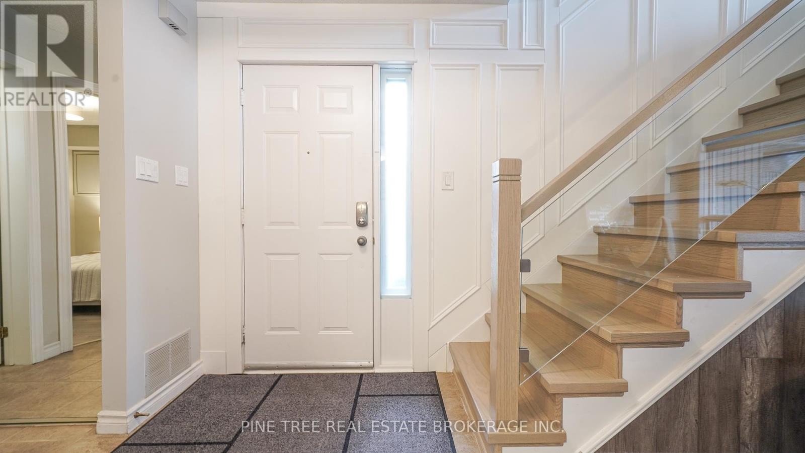 












11 - 30 LAGUNA PARKWAY

,
Ramara (Brechin),




Ontario
L0K1B0

