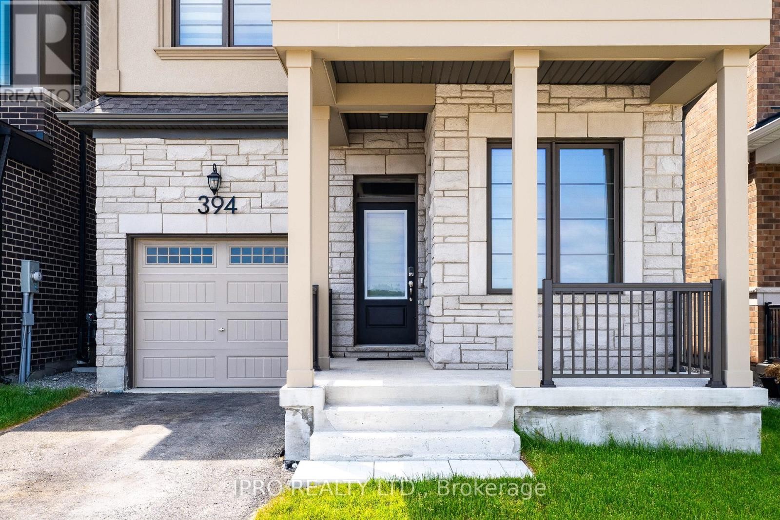












394 MADELAINE DRIVE

,
Barrie,




Ontario
L9J0Y5

