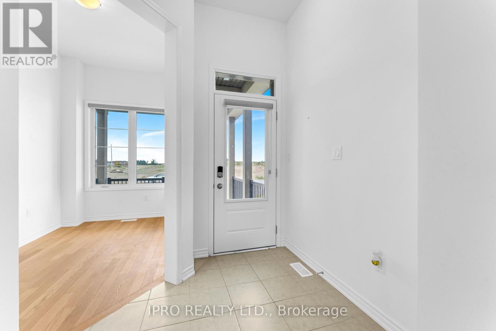












394 MADELAINE DRIVE

,
Barrie,




Ontario
L9J0Y5

