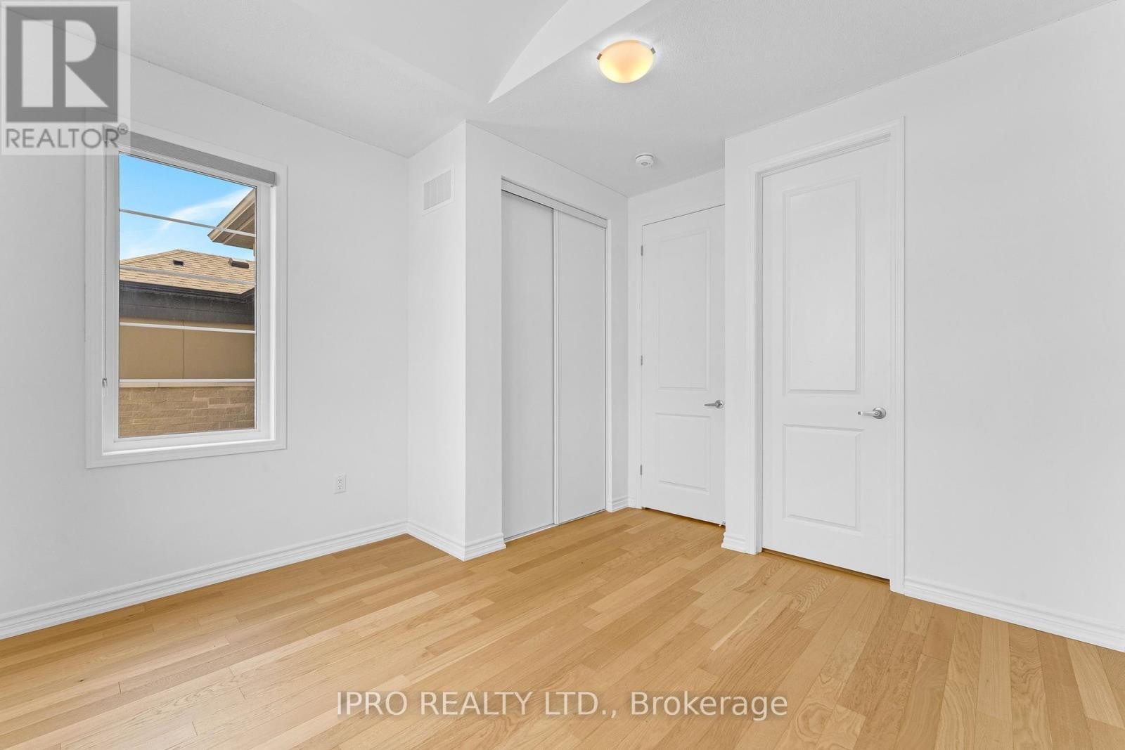 












394 MADELAINE DRIVE

,
Barrie,




Ontario
L9J0Y5


