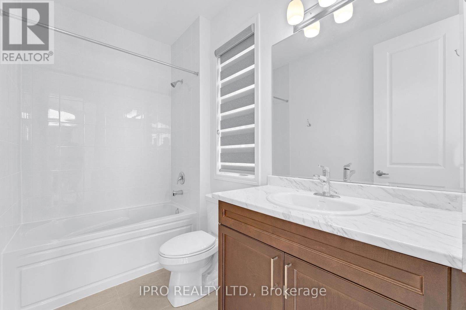 












394 MADELAINE DRIVE

,
Barrie,




Ontario
L9J0Y5

