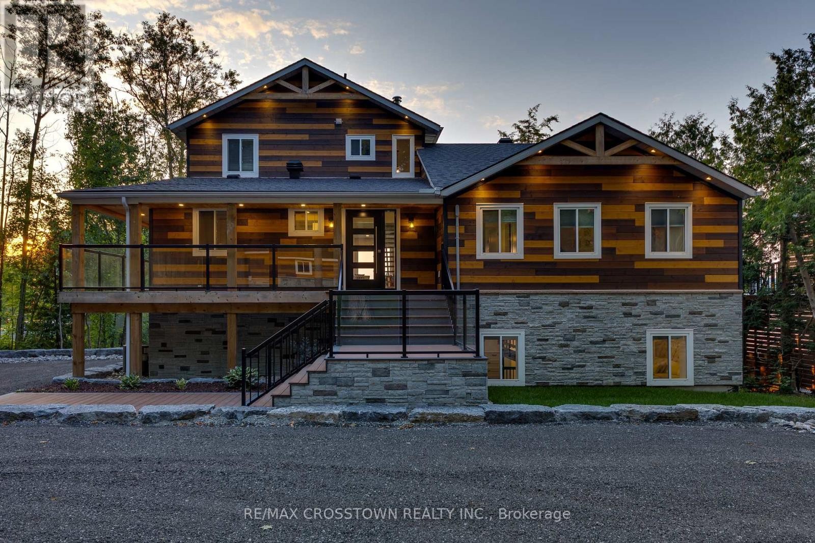 












2216 SOUTH ORR LAKE ROAD

,
Springwater,




Ontario
L0L1P0

