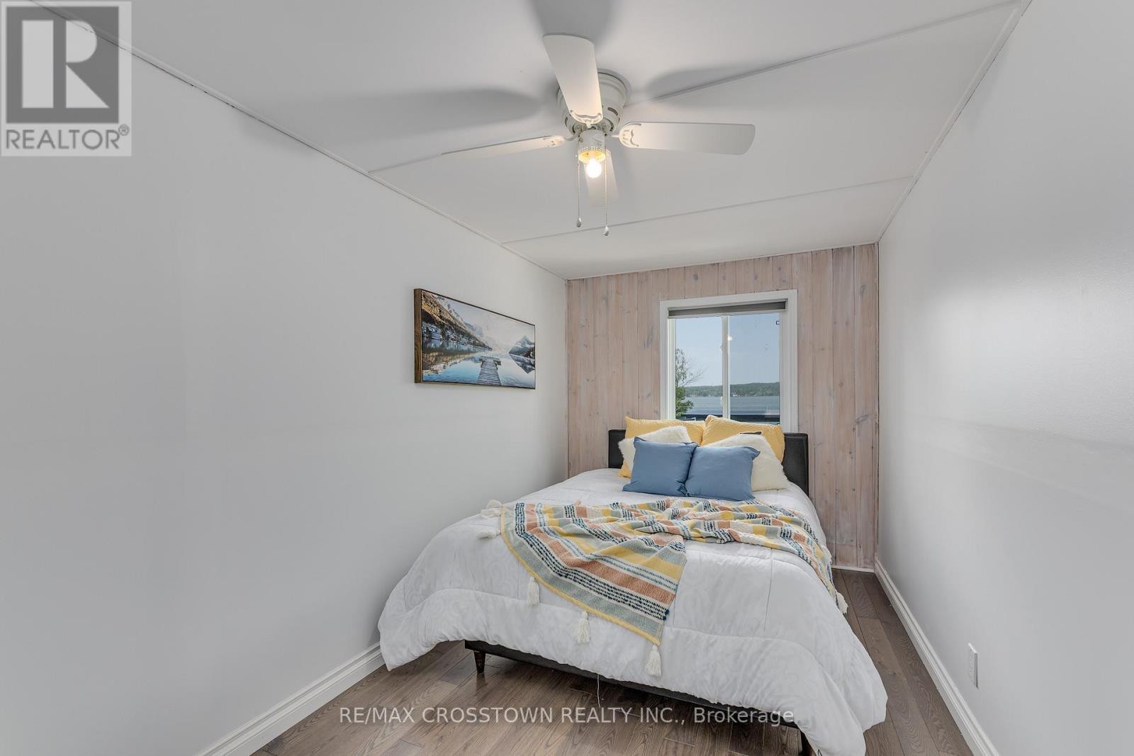 












2216 SOUTH ORR LAKE ROAD

,
Springwater,




Ontario
L0L1P0

