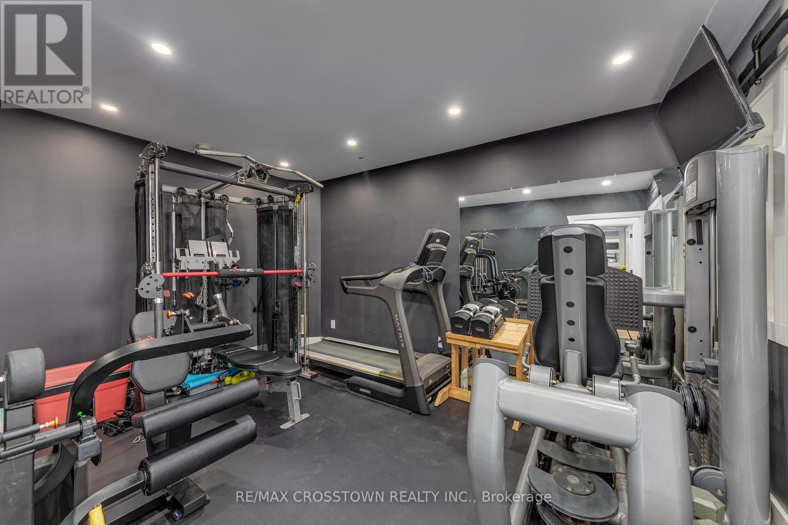 












2216 SOUTH ORR LAKE ROAD

,
Springwater,




Ontario
L0L1P0

