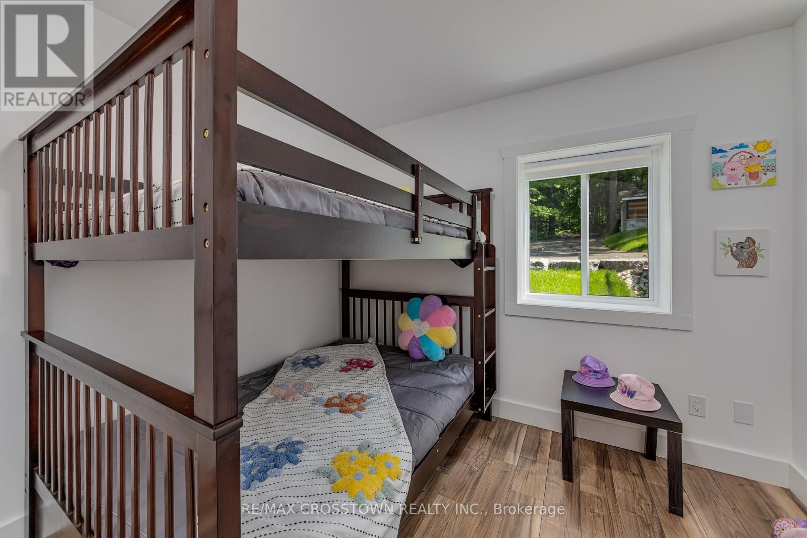 












2216 SOUTH ORR LAKE ROAD

,
Springwater,




Ontario
L0L1P0

