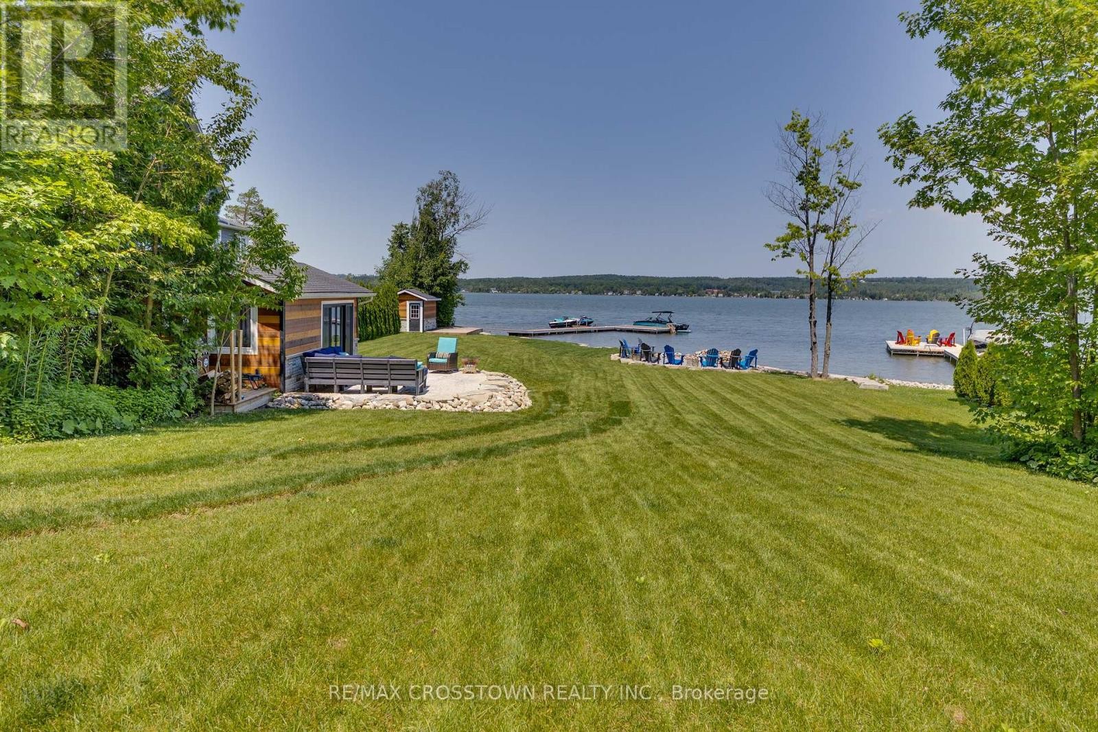 












2216 SOUTH ORR LAKE ROAD

,
Springwater,




Ontario
L0L1P0

