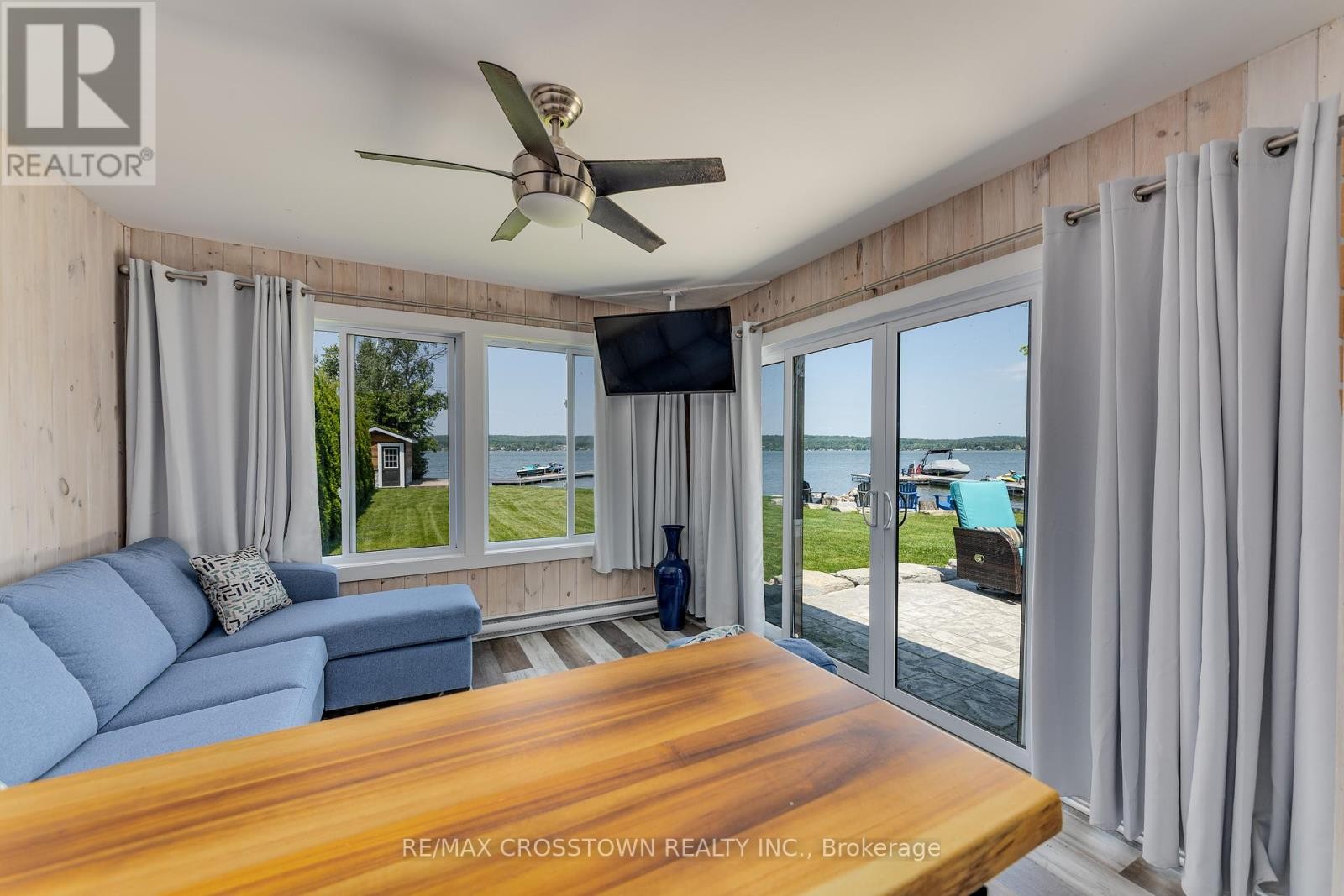 












2216 SOUTH ORR LAKE ROAD

,
Springwater,




Ontario
L0L1P0

