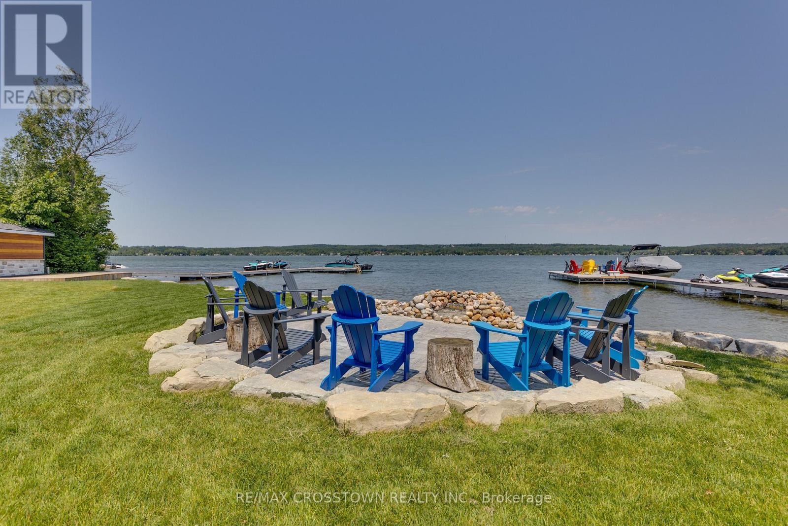 












2216 SOUTH ORR LAKE ROAD

,
Springwater,




Ontario
L0L1P0

