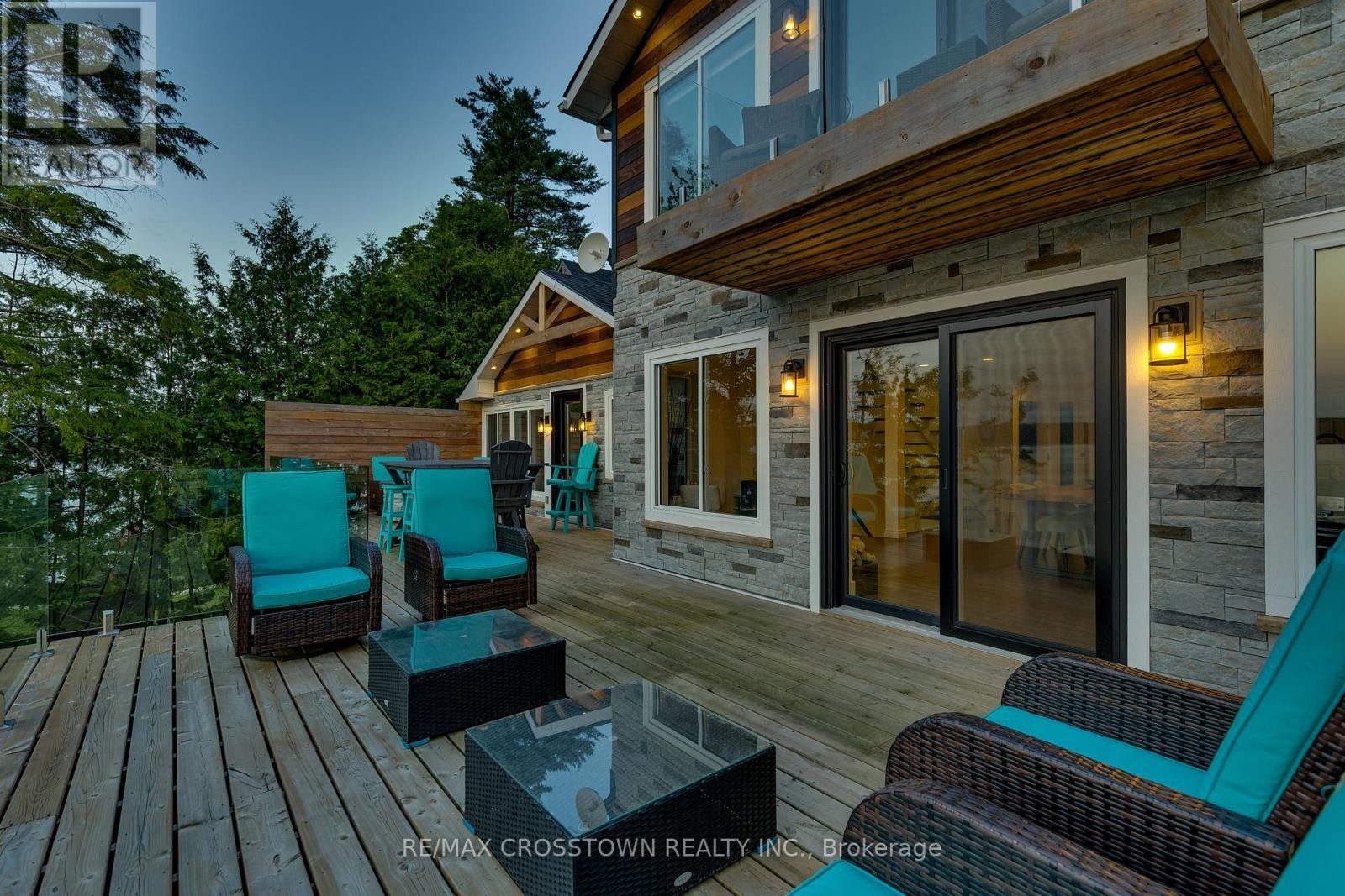 












2216 SOUTH ORR LAKE ROAD

,
Springwater,




Ontario
L0L1P0

