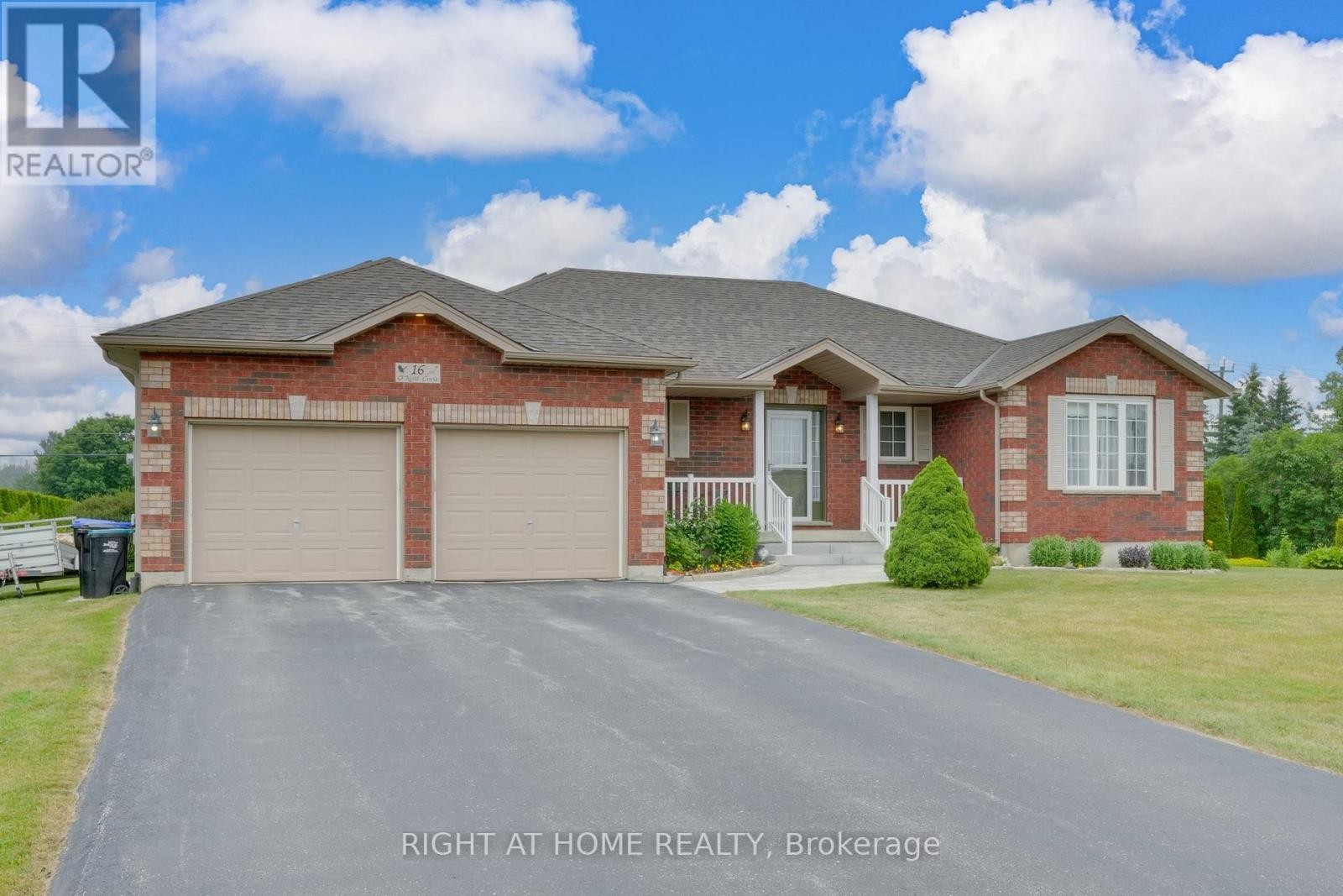 












16 O'NEILL CIRCLE

,
Springwater (Phelpston),




Ontario
L2L2K0

