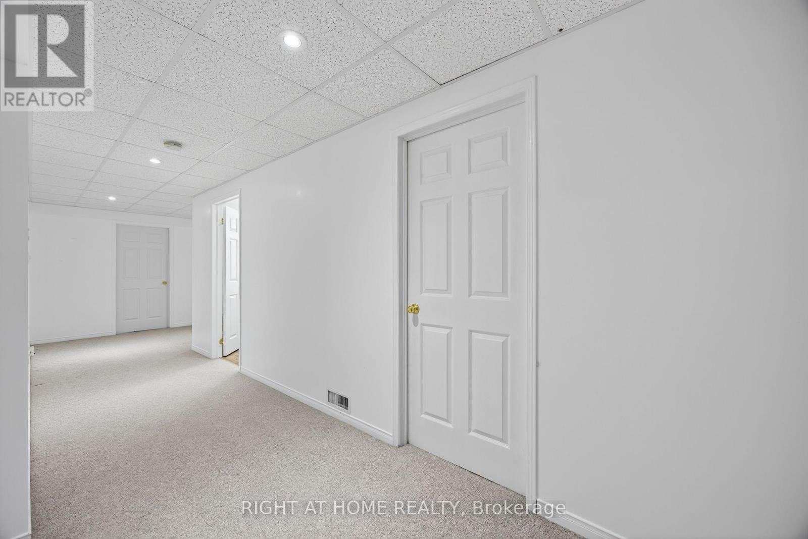 












73 BRIGHTON ROAD

,
Barrie (Georgian Drive),




Ontario
L4M6S3

