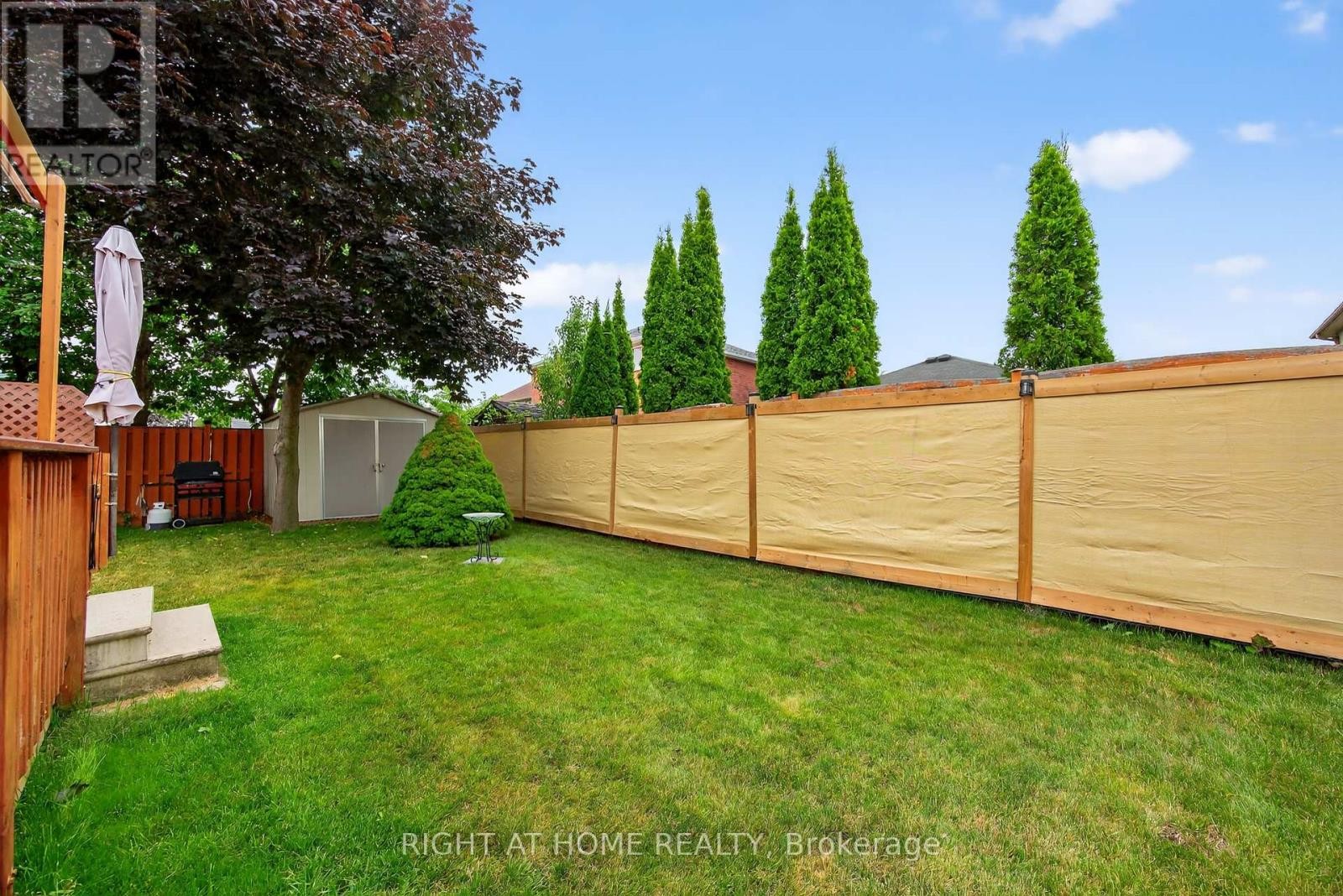 












73 BRIGHTON ROAD

,
Barrie (Georgian Drive),




Ontario
L4M6S3

