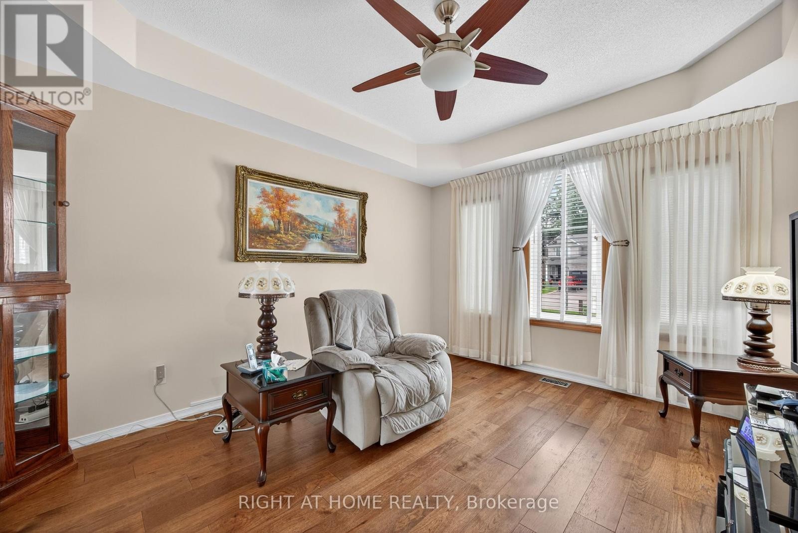 












73 BRIGHTON ROAD

,
Barrie (Georgian Drive),




Ontario
L4M6S3

