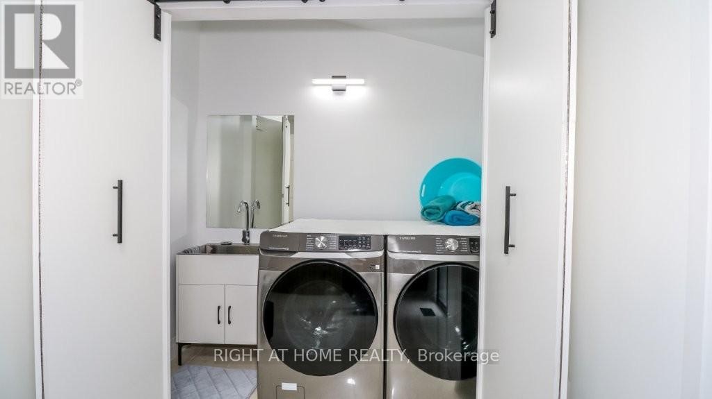 












7459 ISLAND CRESCENT

,
Ramara,




Ontario
L0K2B0

