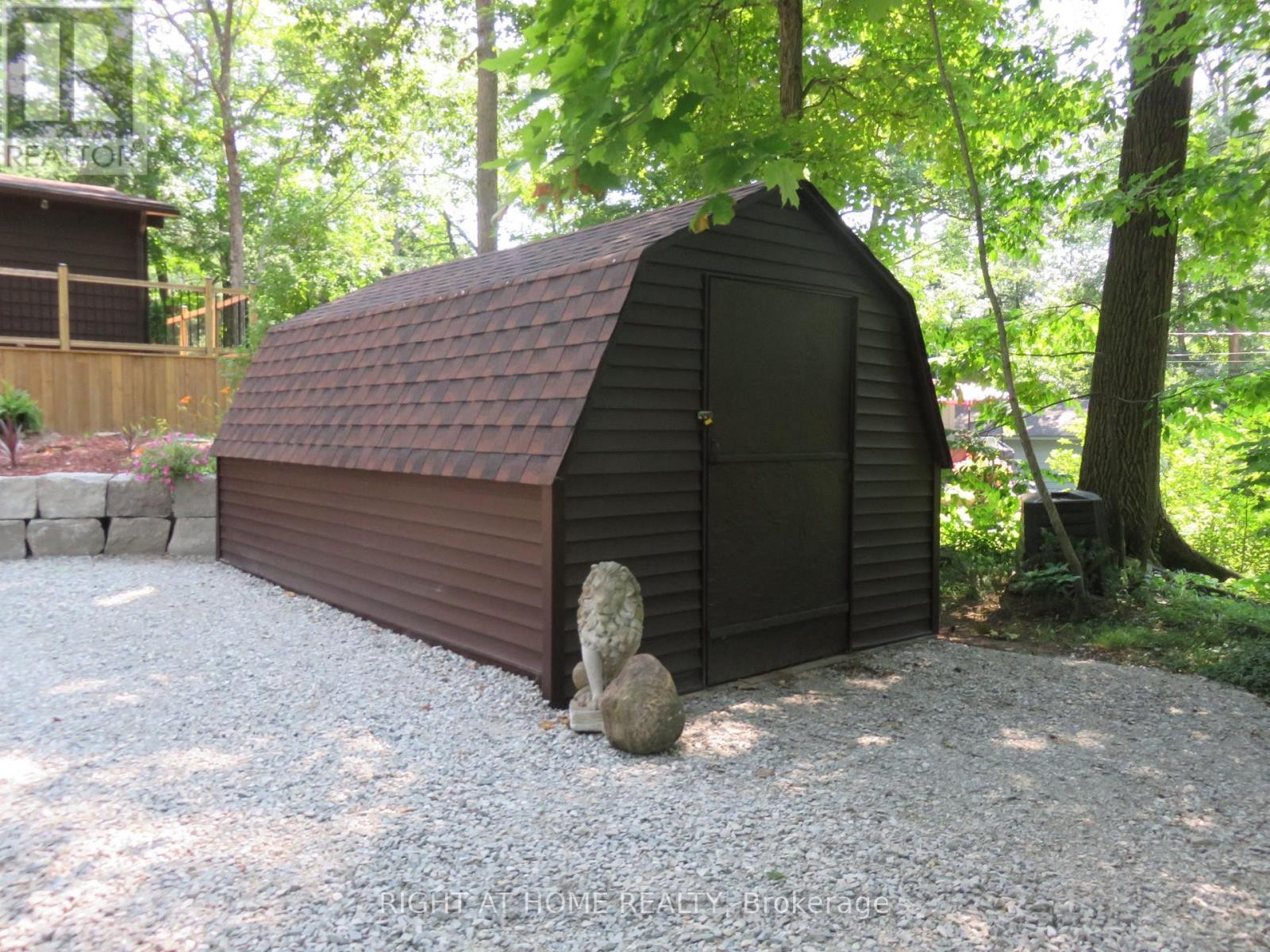 












7459 ISLAND CRESCENT

,
Ramara,




Ontario
L0K2B0

