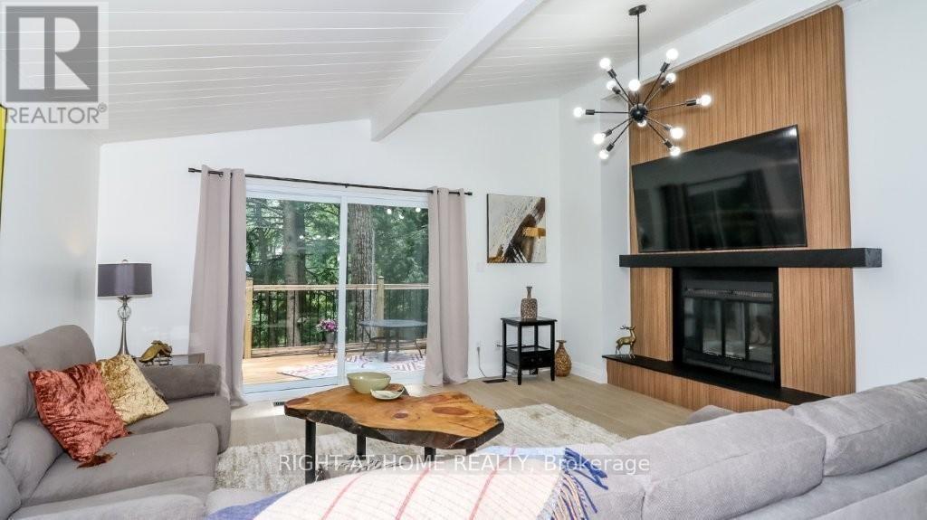 












7459 ISLAND CRESCENT

,
Ramara,




Ontario
L0K2B0

