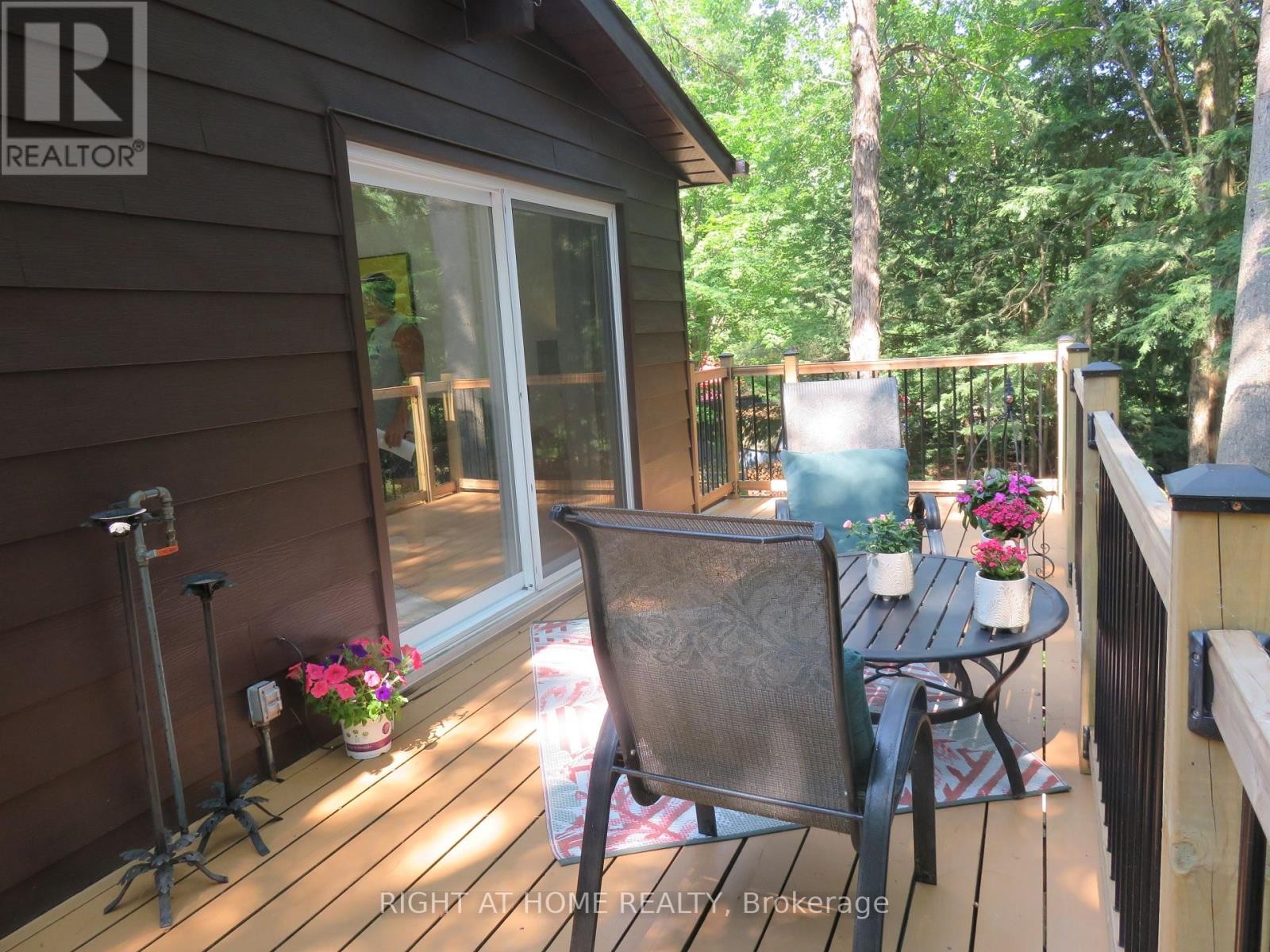 












7459 ISLAND CRESCENT

,
Ramara,




Ontario
L0K2B0


